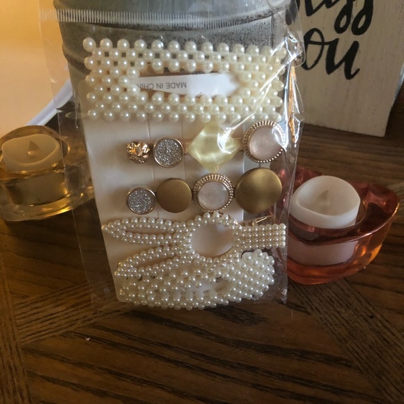 Accessories - ❤️ Brand new five piece hair accessory❤️